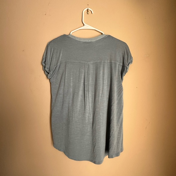 Universal Thread Short Sleeve Button-Up - Picture 2 of 6